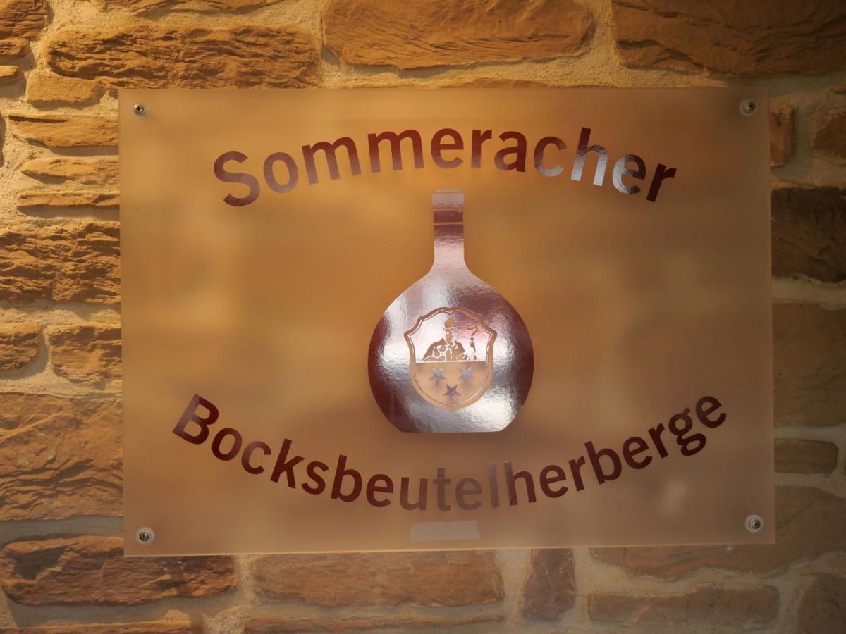 Bocksbeutelherberge Sommerach Exterior foto